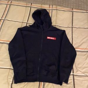 Nike hoodie size lrg